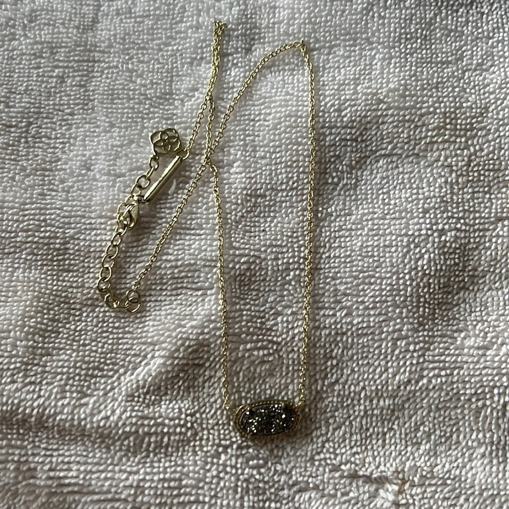 Kendra scott necklace